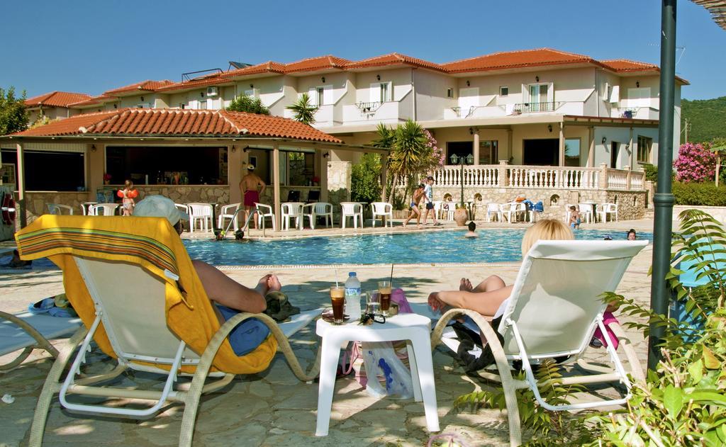 Hotel Elina Perdika Exterior foto